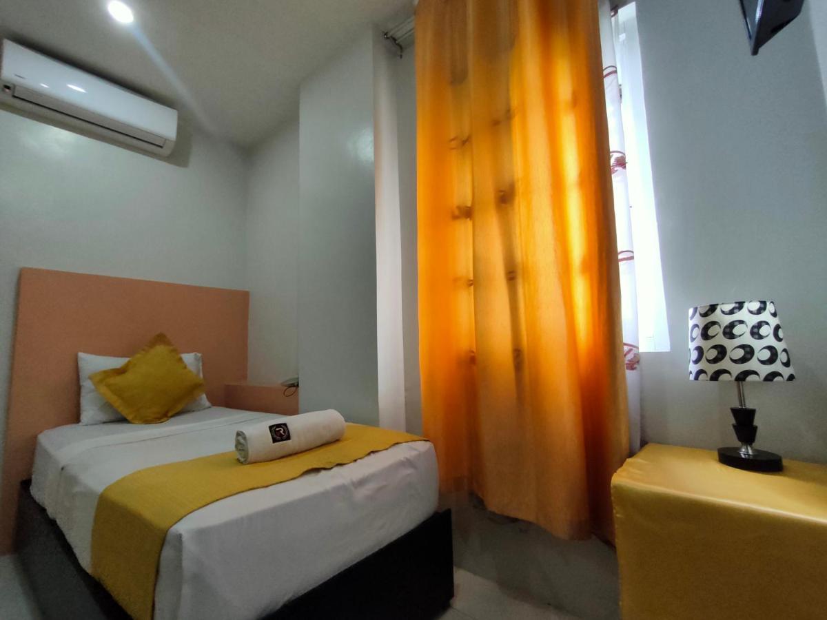 Villa Rosita Hotel Naga  Ngoại thất bức ảnh